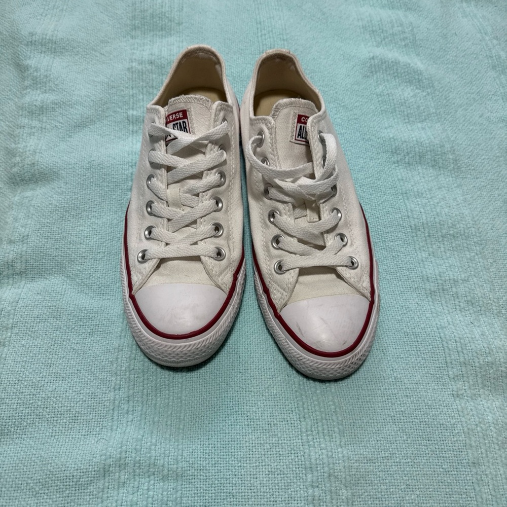 Converse Sneakers in White and Red